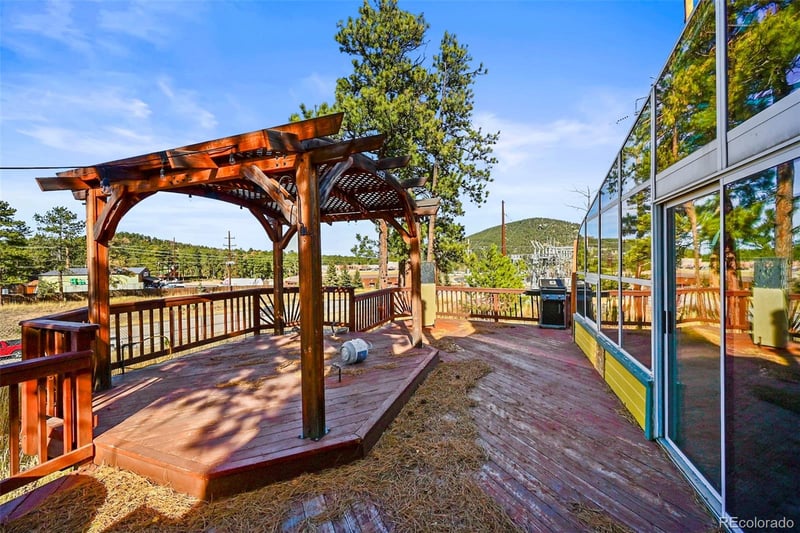 26731 Main St, Conifer, CO 80433