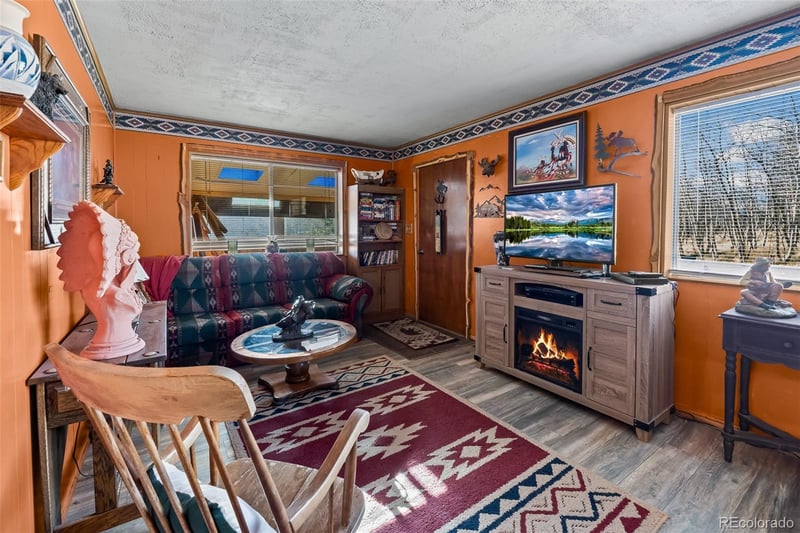888 Longbow Dr, Jefferson, CO 80456