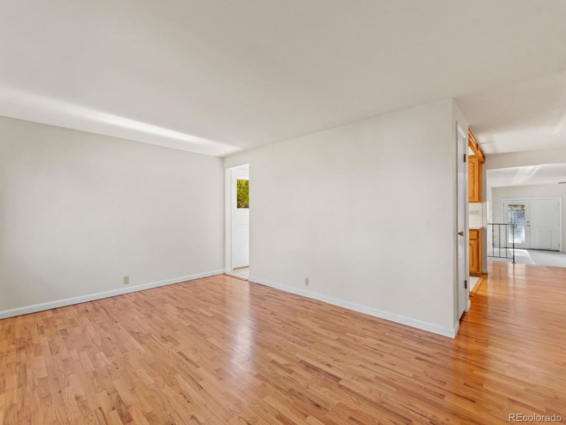 10560 23rd Pl, Lakewood, CO 80215