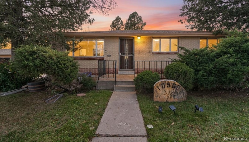10560 23rd Pl, Lakewood, CO 80215