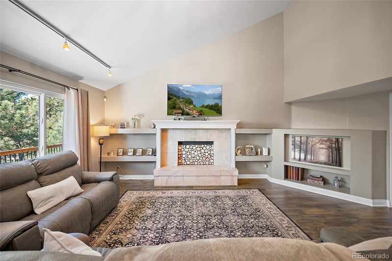 1010 Park Dr, Monument, CO 80132