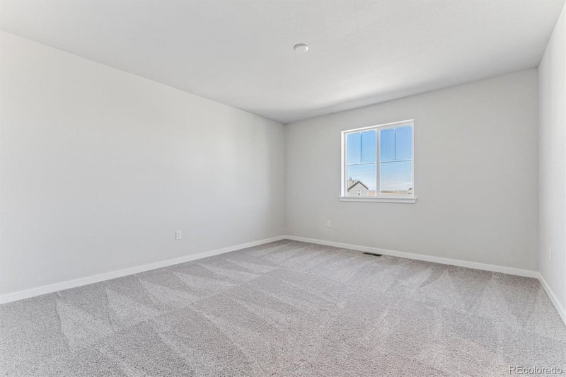 5816 Farmstead Pl, Mead, CO 80504