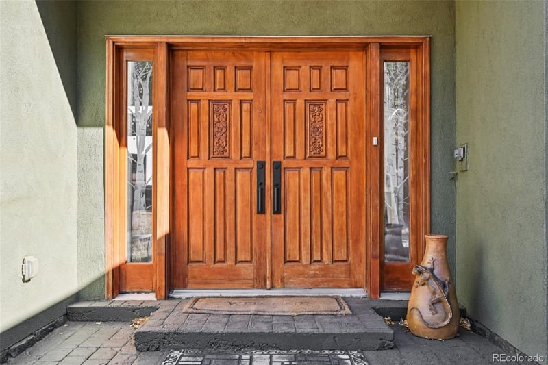 1417 Forest Rd, Manitou Springs, CO 80829