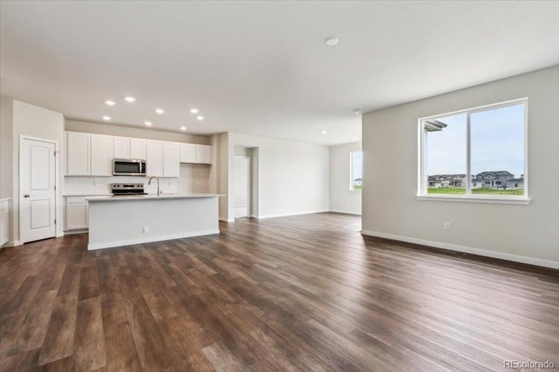 5806 Farmstead Pl, Mead, CO 80504
