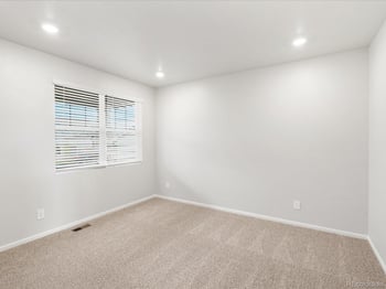 17698 90th Pl, Commerce City, CO 80022