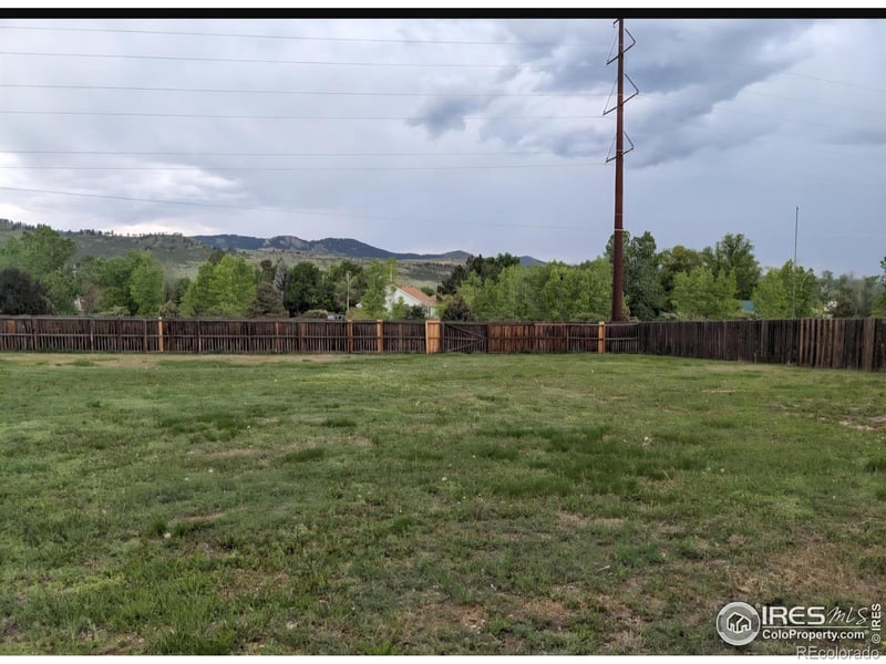 1564 Overland Trl, Fort Collins, CO 80521