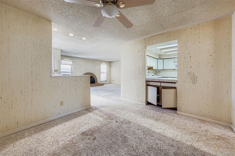 11902 Maple Ave, Aurora, CO 80012