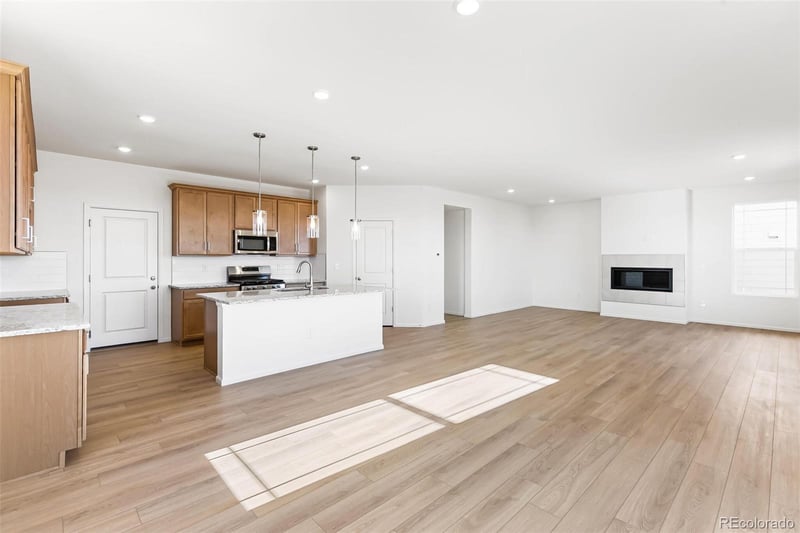 1642 Gold Bug Way, Aurora, CO 80018