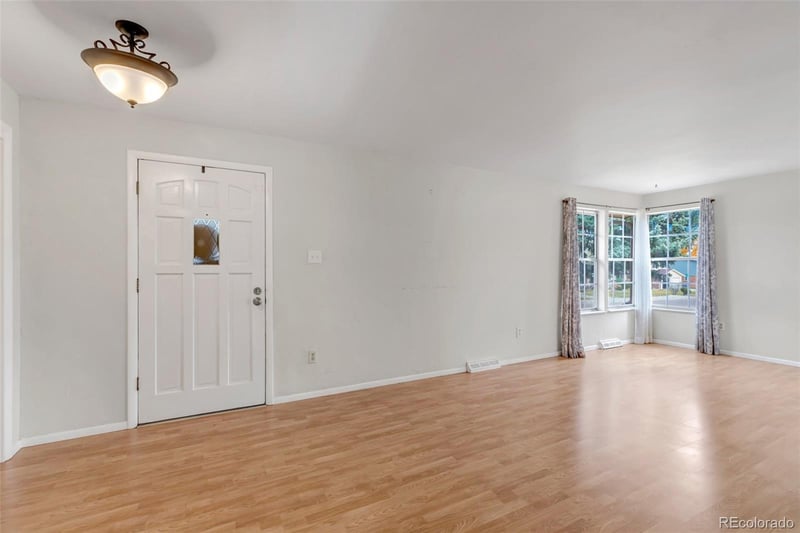 6476 Monticello Ave, Littleton, CO 80128