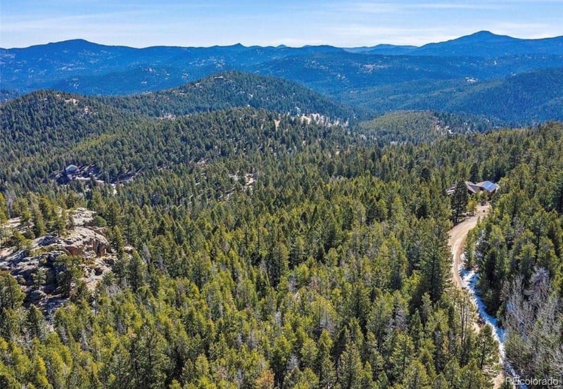 33131 Lynx Ln, Evergreen, CO 80439