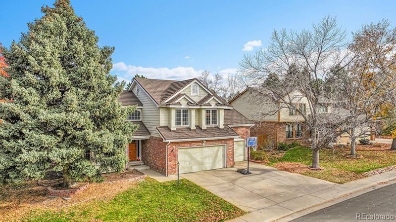 4852 Carson St, Aurora, CO 80015