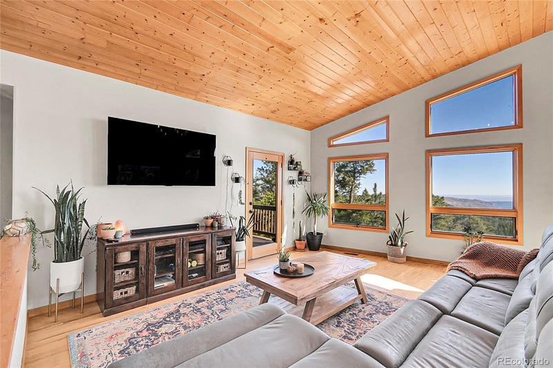 13382 Riley Peak Rd, Conifer, CO 80433