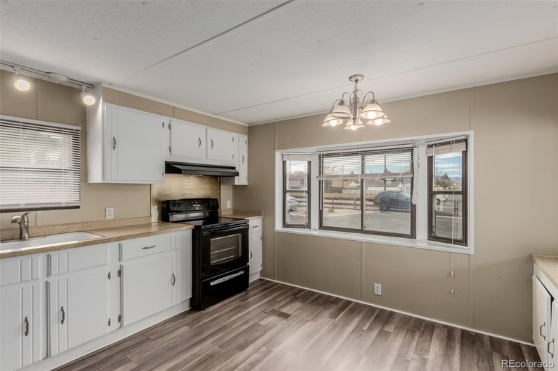 3654 S Federal Blvd, Englewood, CO 80110