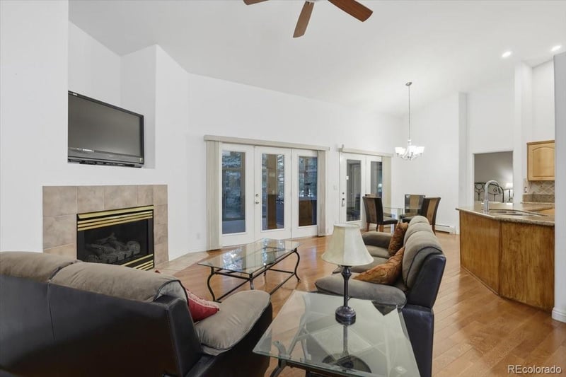 10 Desert Inn Way, Colorado Springs, CO 80921