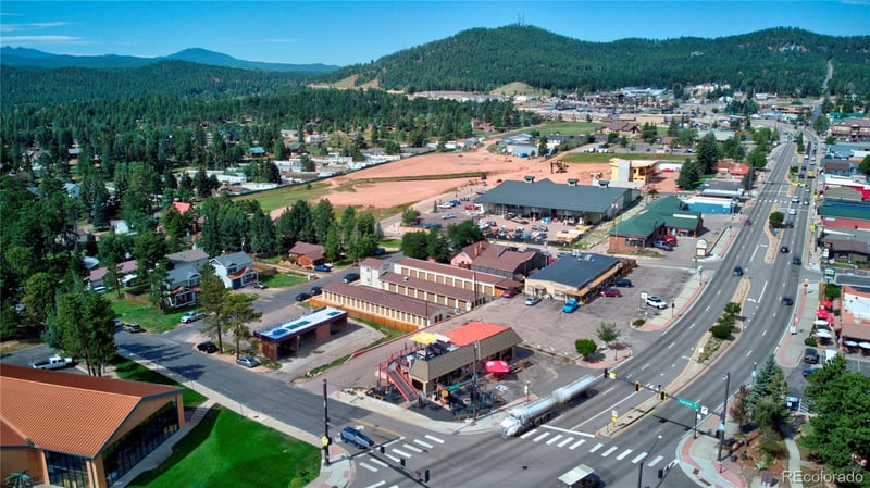 121 Midland Ave, Woodland Park, CO 80863