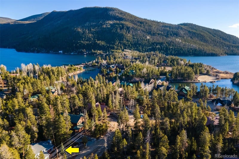 906 Tallaqua Dr, Grand Lake, CO 80447