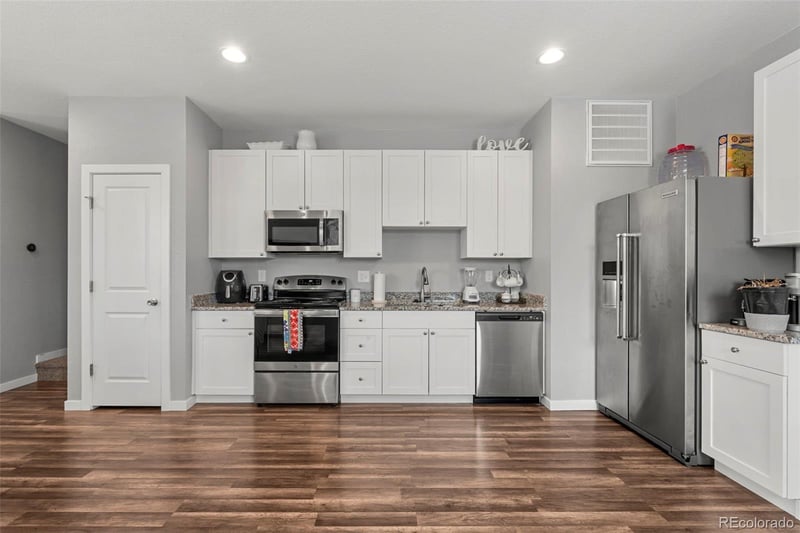 301 4th Ct, Deer Trail, CO 80105