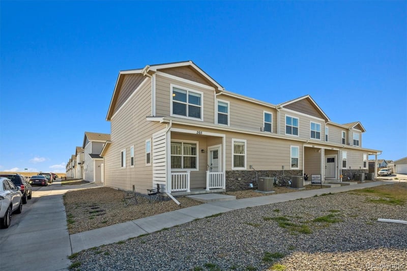 265 4th Ct, Deer Trail, CO 80105