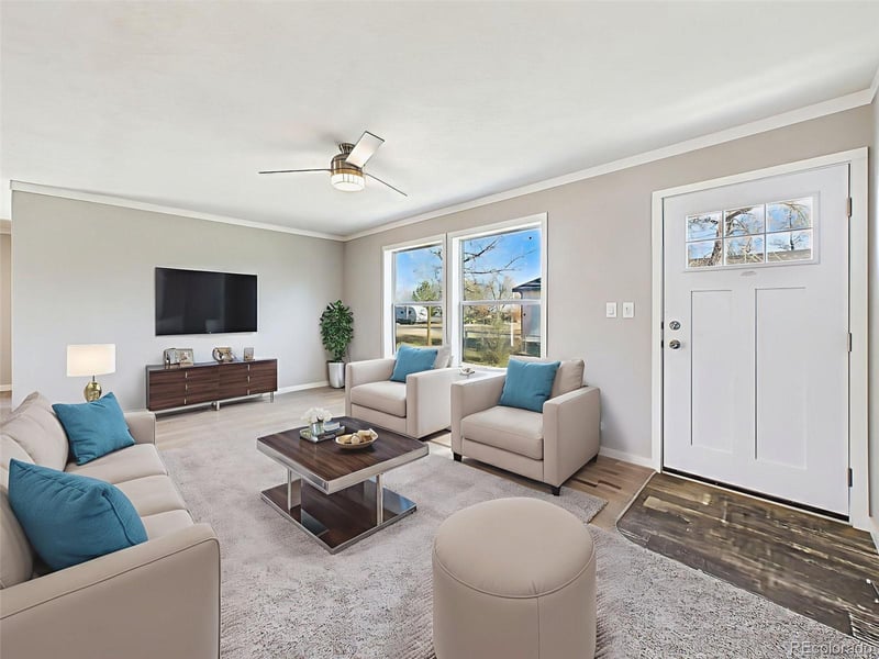362 E Stewart Dr, Pueblo West, CO 81007