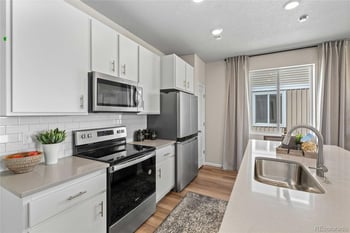 4638 Sicily St, Aurora, CO 80019