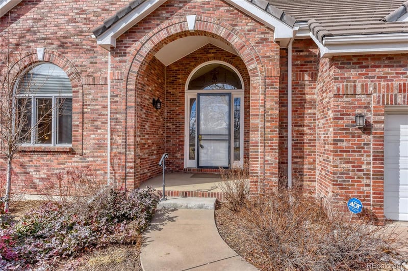 69 Blue Heron Ln, Greenwood Village, CO 80121