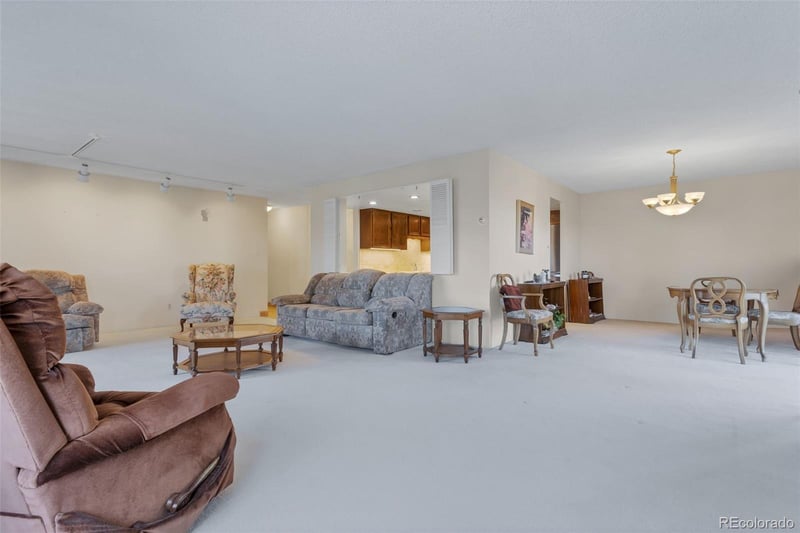 13691 Marina Dr #301, Aurora, CO 80014