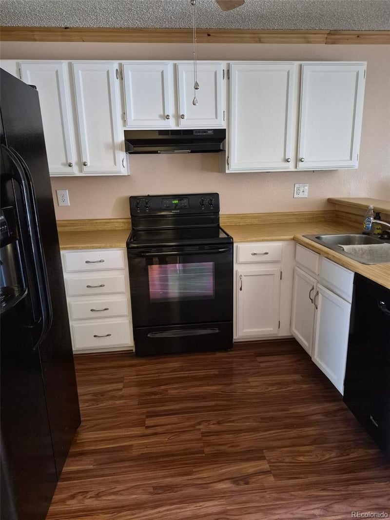 17477 Rice Cir #D, Aurora, CO 80015