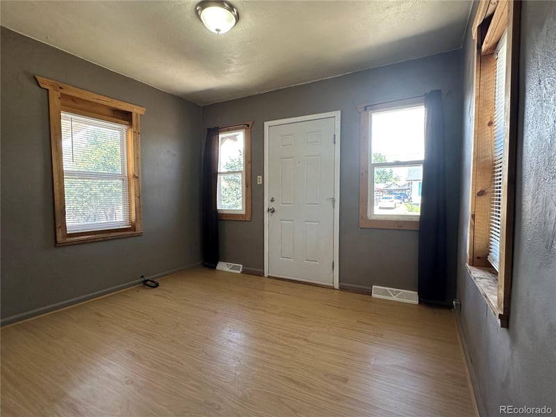 806 E Mesa Ave, Pueblo, CO 81006