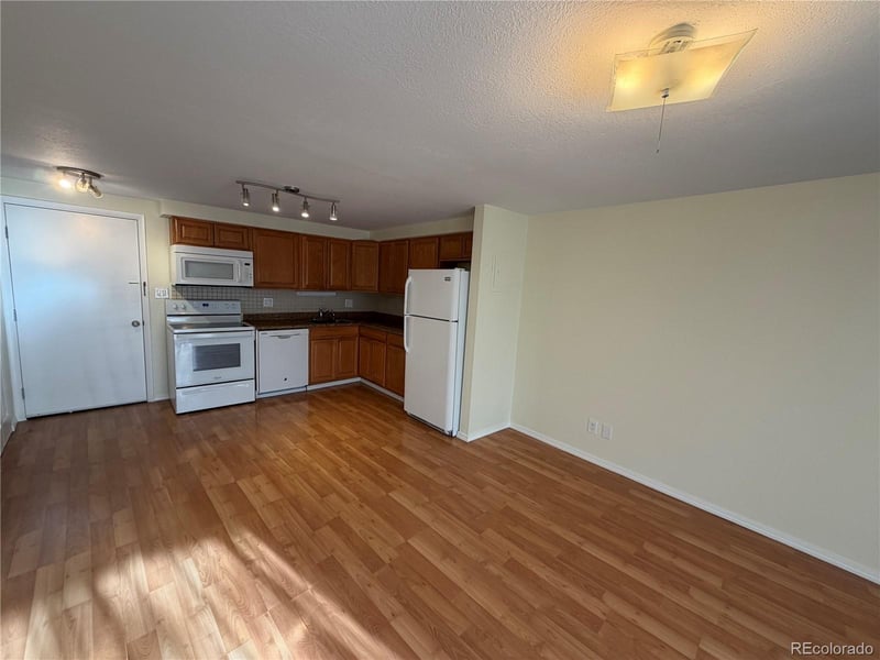 1304 S Parker Rd #258, Denver, CO 80231