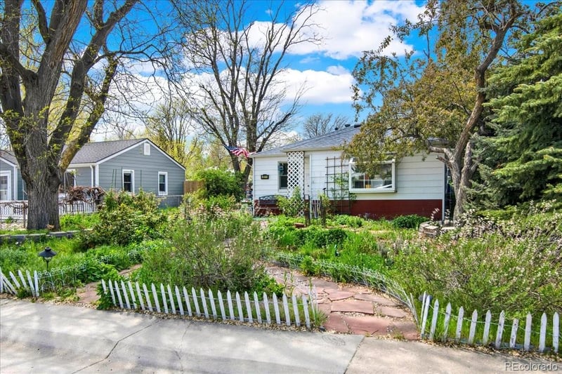 5211 Dover St, Arvada, CO 80002