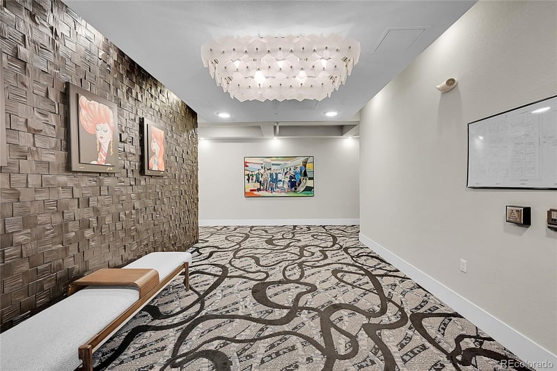 6619 Lowry Blvd #112, Denver, CO 80230