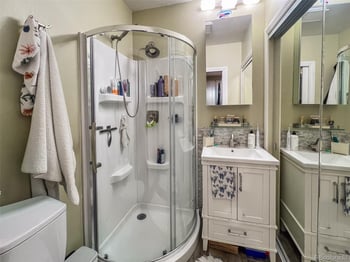 3279 Pearl St, Englewood, CO 80113