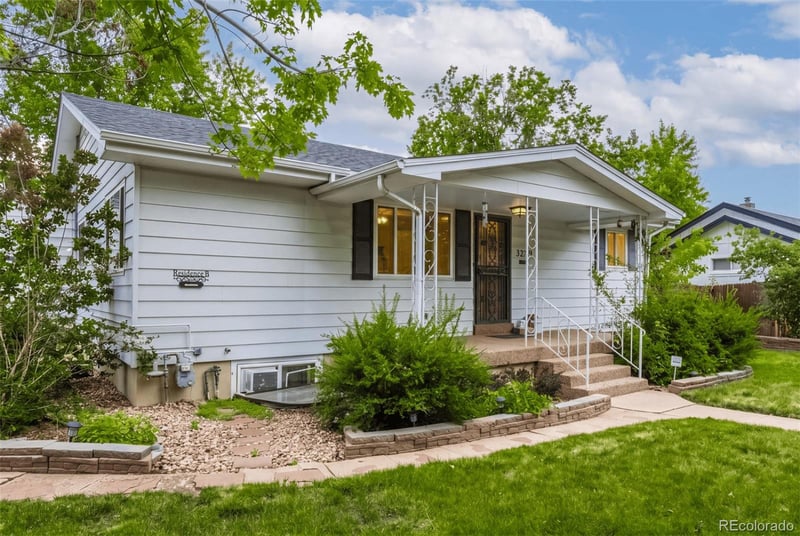 3279 Pearl St, Englewood, CO 80113