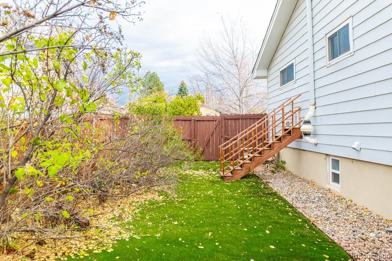 3279 Pearl St, Englewood, CO 80113