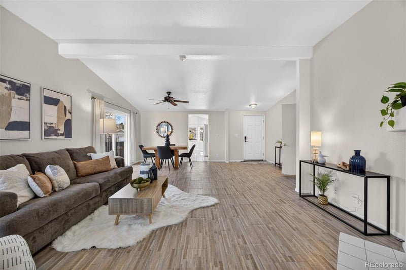 5883 Quemoy Cir, Centennial, CO 80015