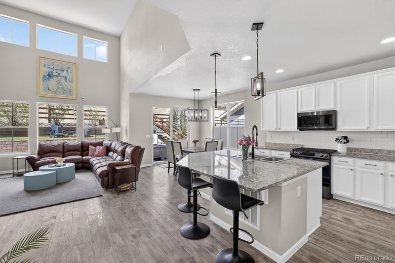 18189 85th Dr, Arvada, CO 80007