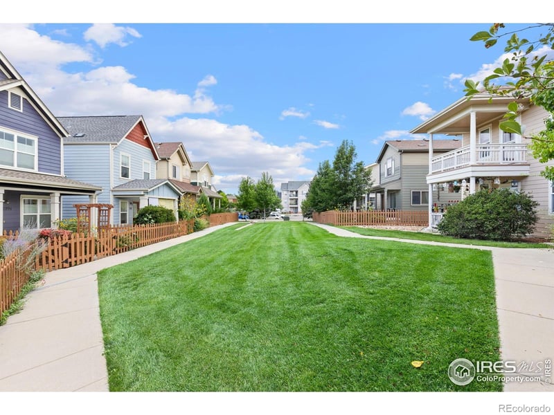 237 Cardinal Way, Longmont, CO 80501