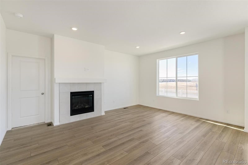 1661 Gold Bug Way, Aurora, CO 80018