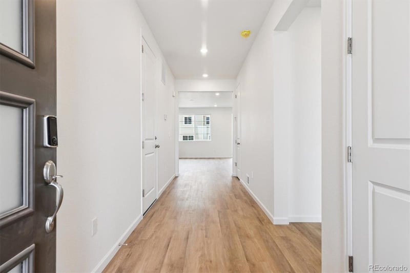 24720 42nd Ave, Aurora, CO 80019