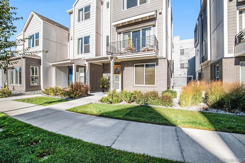 888 Valentia St #16-101, Denver, CO 80247