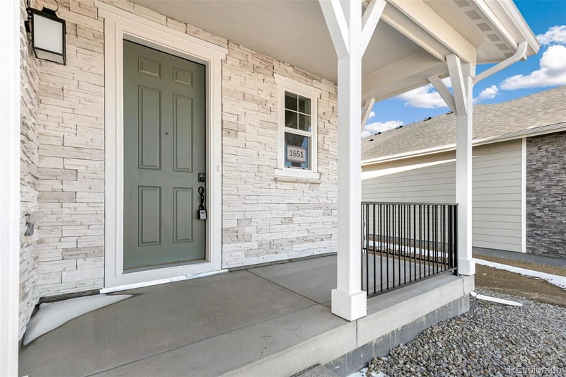 1651 Gold Bug Way, Aurora, CO 80018