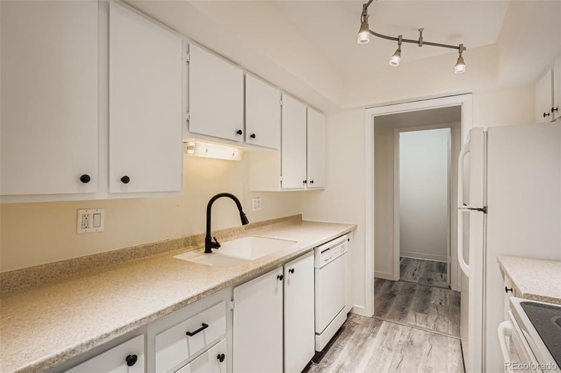 7255 Quincy Ave #403, Denver, CO 80237