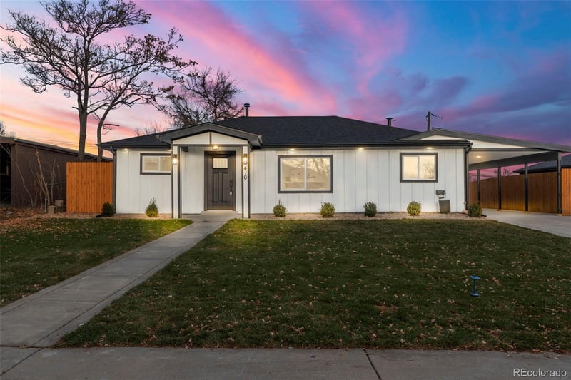 9410 Lilly Ct, Thornton, CO 80229