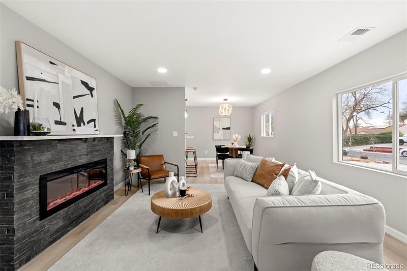 9410 Lilly Ct, Thornton, CO 80229