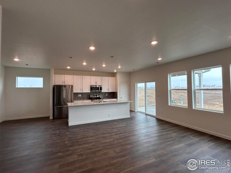 450 Buckboard Dr, Hudson, CO 80642