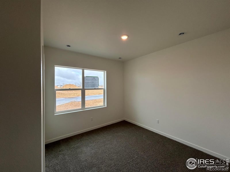 450 Buckboard Dr, Hudson, CO 80642