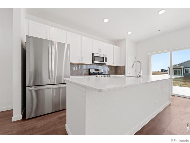 450 Buckboard Dr, Hudson, CO 80642