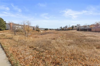 1301 Cathay Ct #202, Aurora, CO 80017