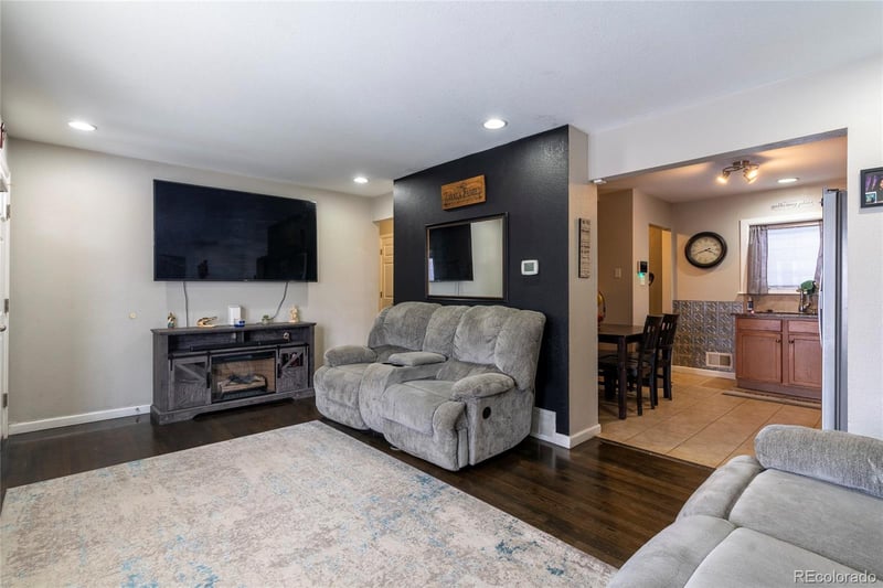 802 Muriel Dr, Northglenn, CO 80233