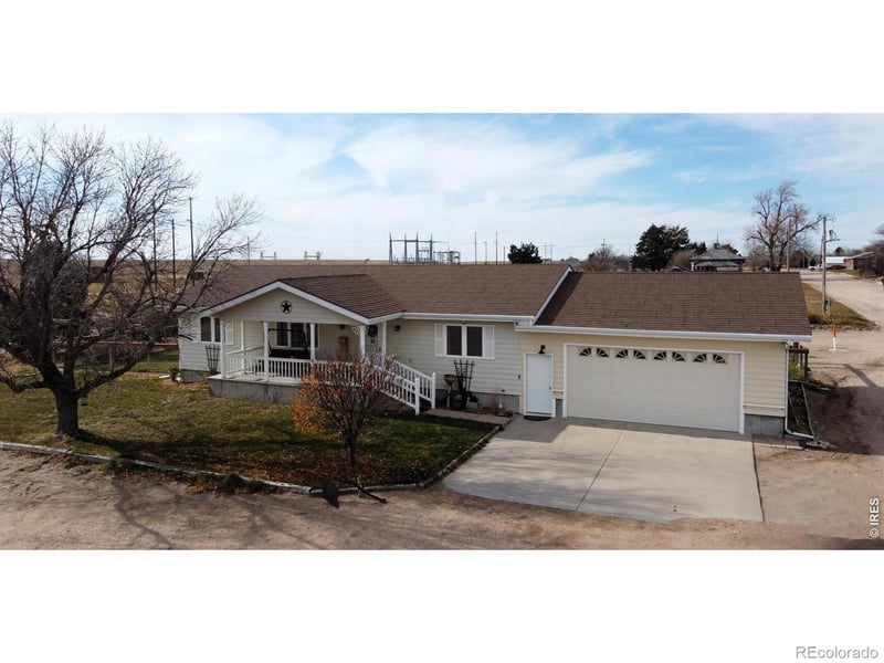 806 Burlington Ave, Haxtun, CO 80731